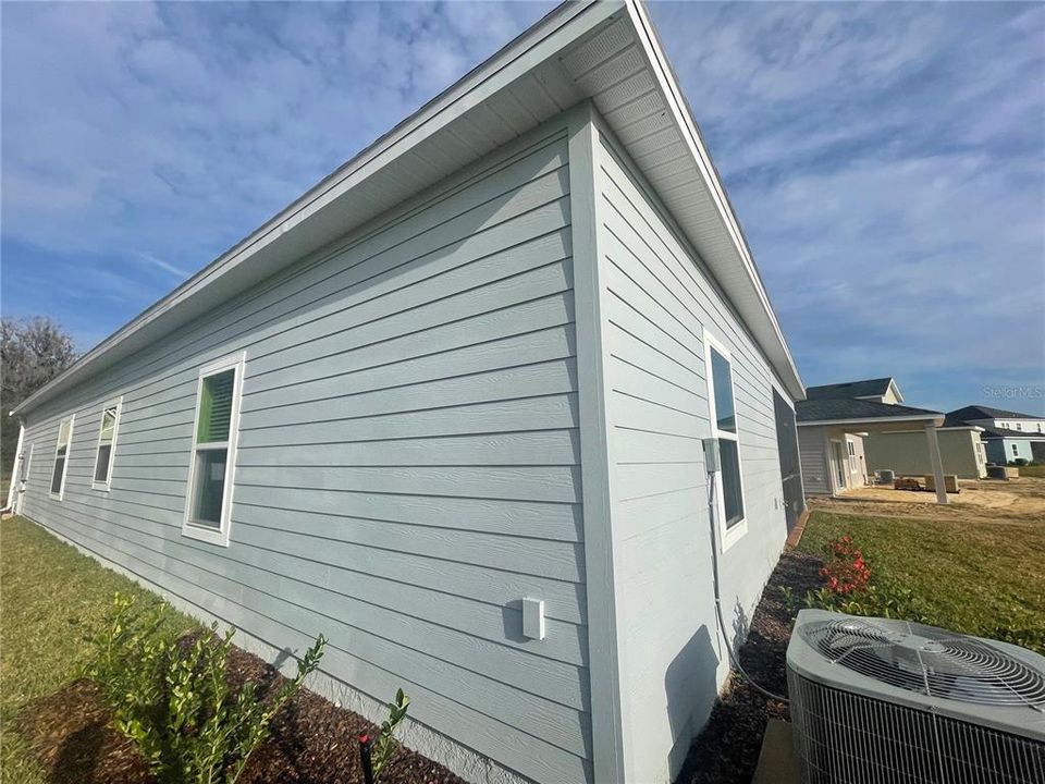 В аренду: $2,300 (4 спален, 3 ванн, 2039 Квадратных фут)