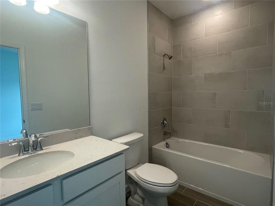 В аренду: $2,300 (4 спален, 3 ванн, 2039 Квадратных фут)