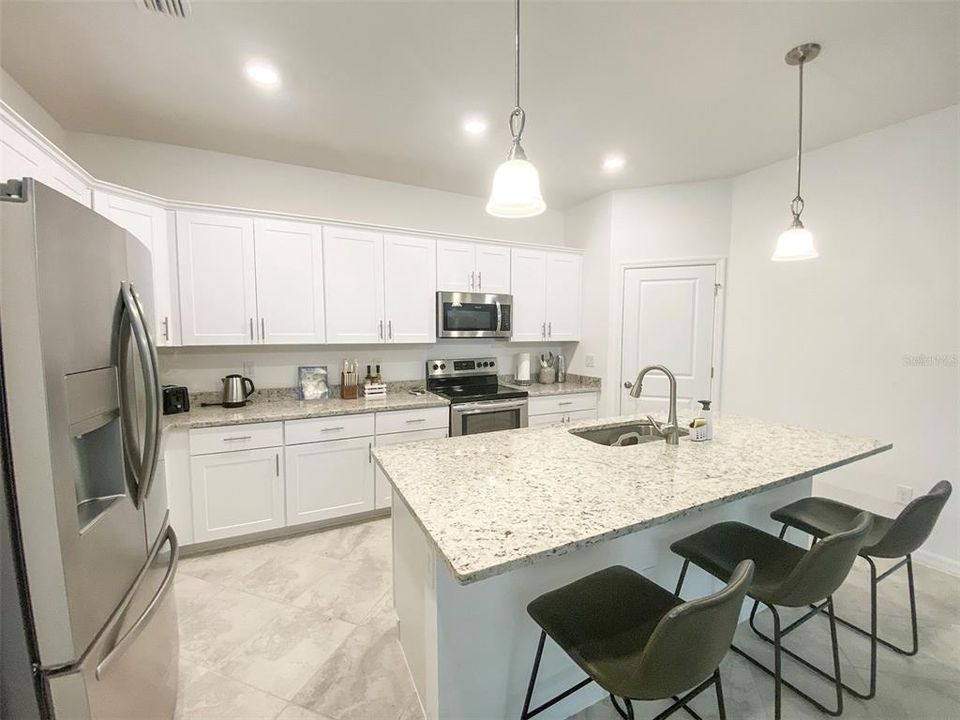 For Rent: $3,500 (4 beds, 3 baths, 2027 Square Feet)