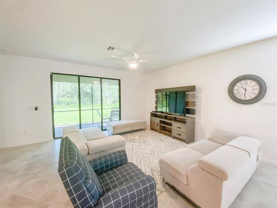 For Rent: $3,500 (4 beds, 3 baths, 2027 Square Feet)