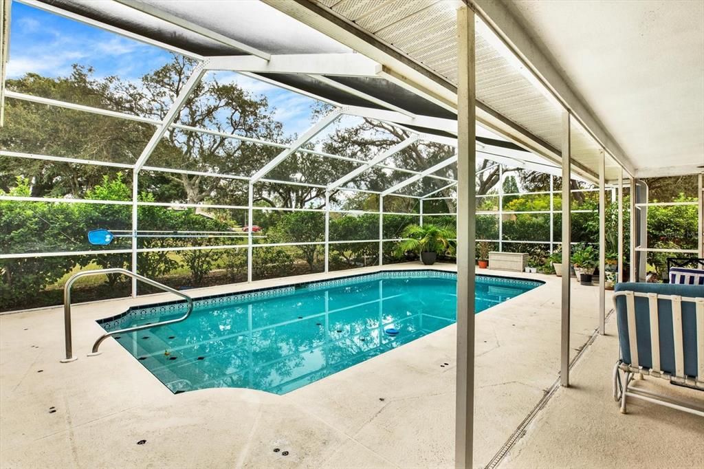 For Sale: $440,000 (4 beds, 2 baths, 2030 Square Feet)