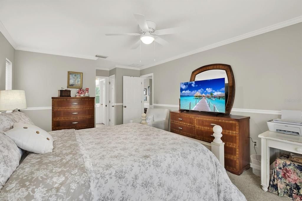 For Sale: $440,000 (4 beds, 2 baths, 2030 Square Feet)