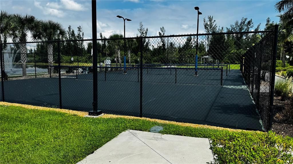 出租: $1,620 (2 贝兹, 2 浴室, 1510 平方英尺)