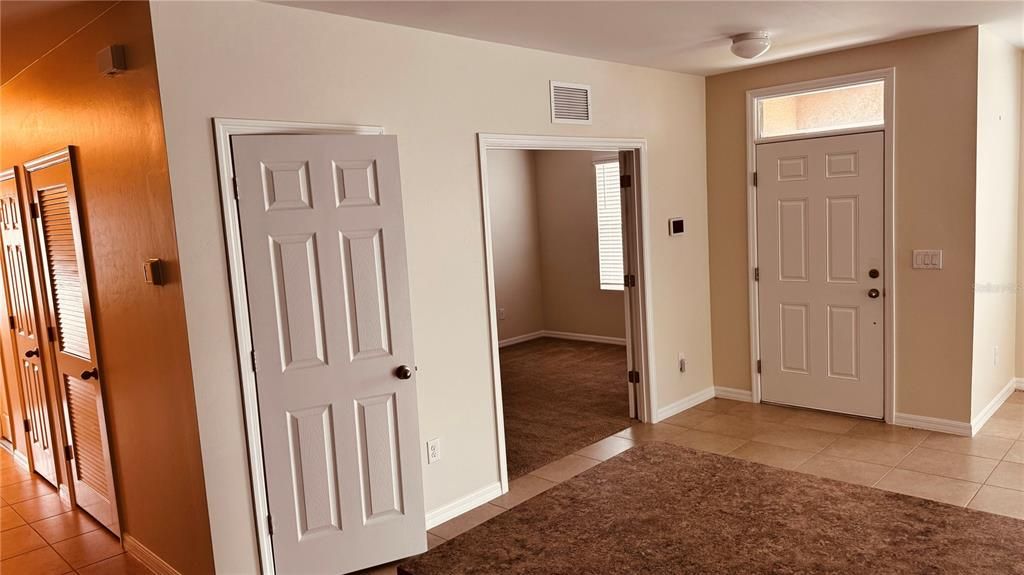 出租: $1,620 (2 贝兹, 2 浴室, 1510 平方英尺)