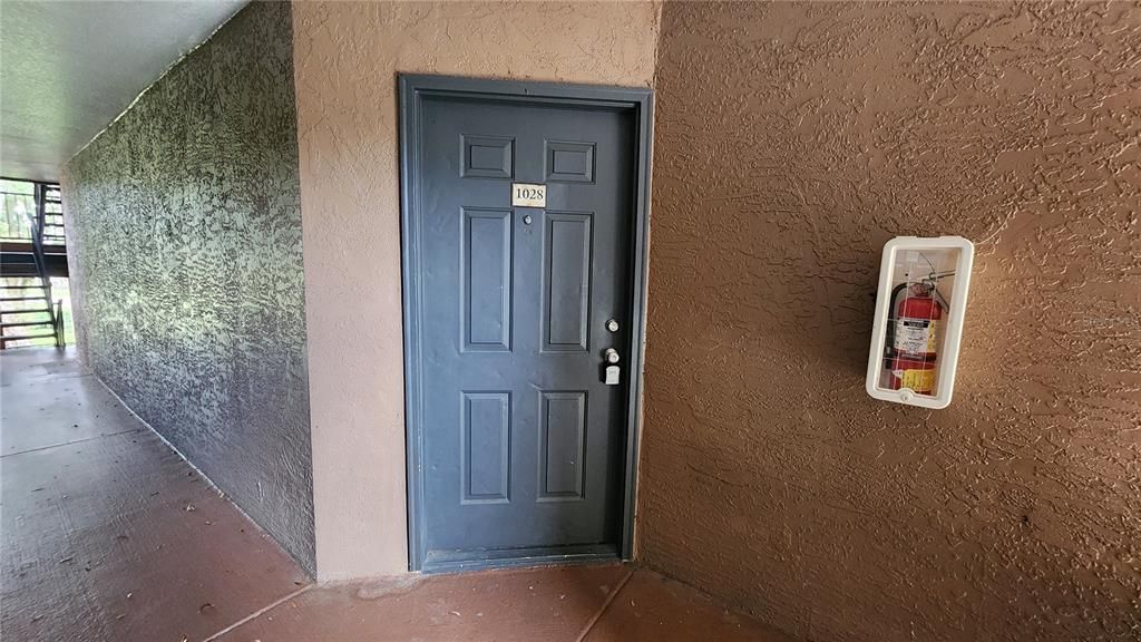 For Sale: $162,500 (2 beds, 2 baths, 1054 Square Feet)