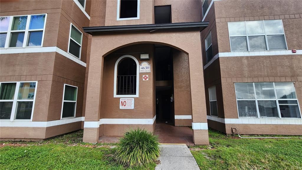 For Sale: $162,500 (2 beds, 2 baths, 1054 Square Feet)