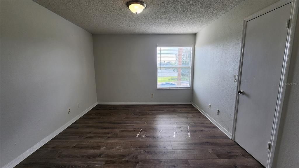 For Sale: $162,500 (2 beds, 2 baths, 1054 Square Feet)