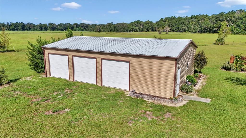 For Sale: $824,900 (3 beds, 2 baths, 2239 Square Feet)