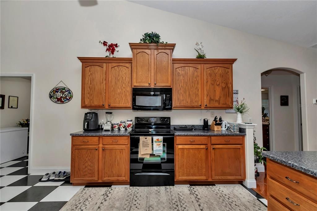 For Sale: $824,900 (3 beds, 2 baths, 2239 Square Feet)