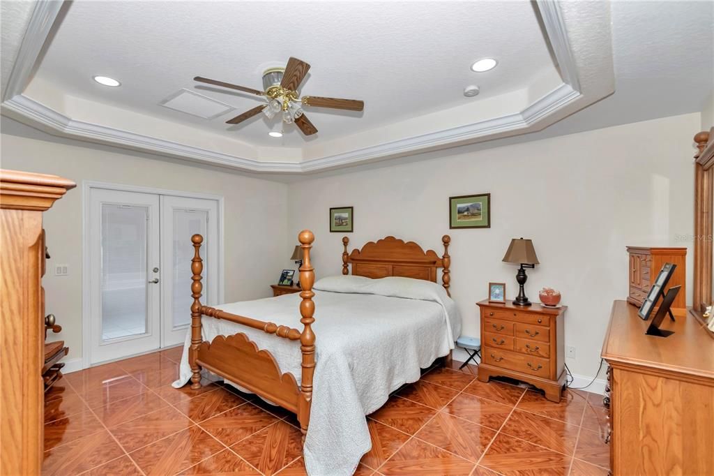 For Sale: $824,900 (3 beds, 2 baths, 2239 Square Feet)