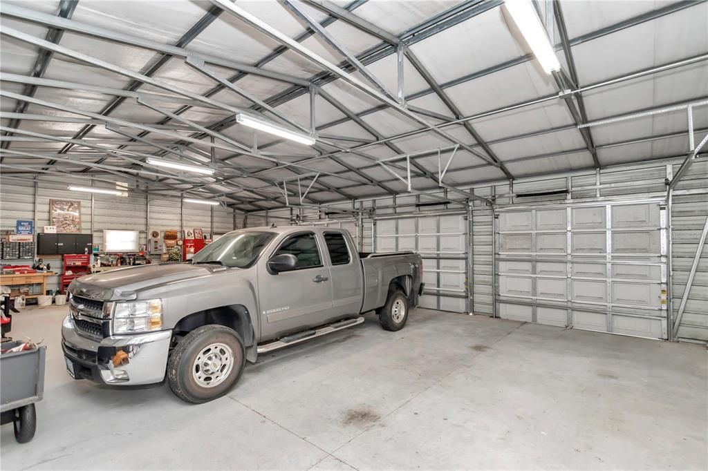 For Sale: $824,900 (3 beds, 2 baths, 2239 Square Feet)