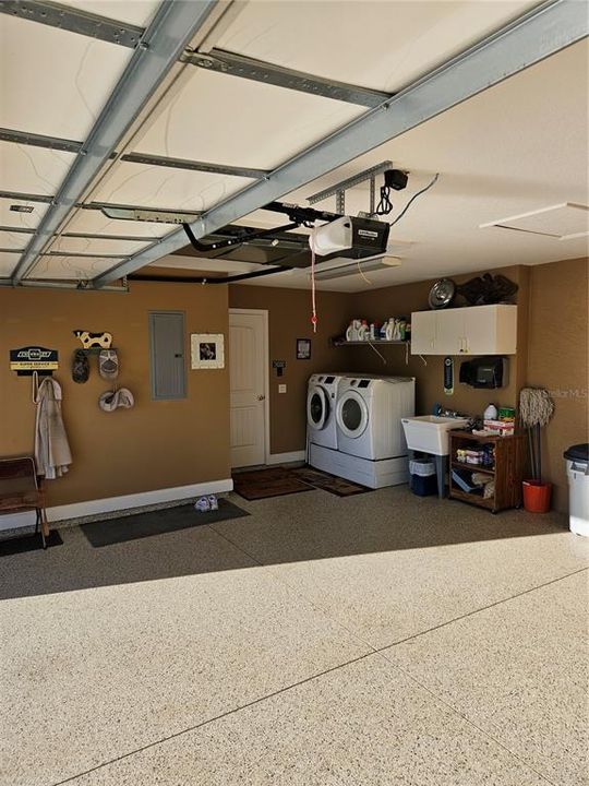 For Sale: $824,900 (3 beds, 2 baths, 2239 Square Feet)