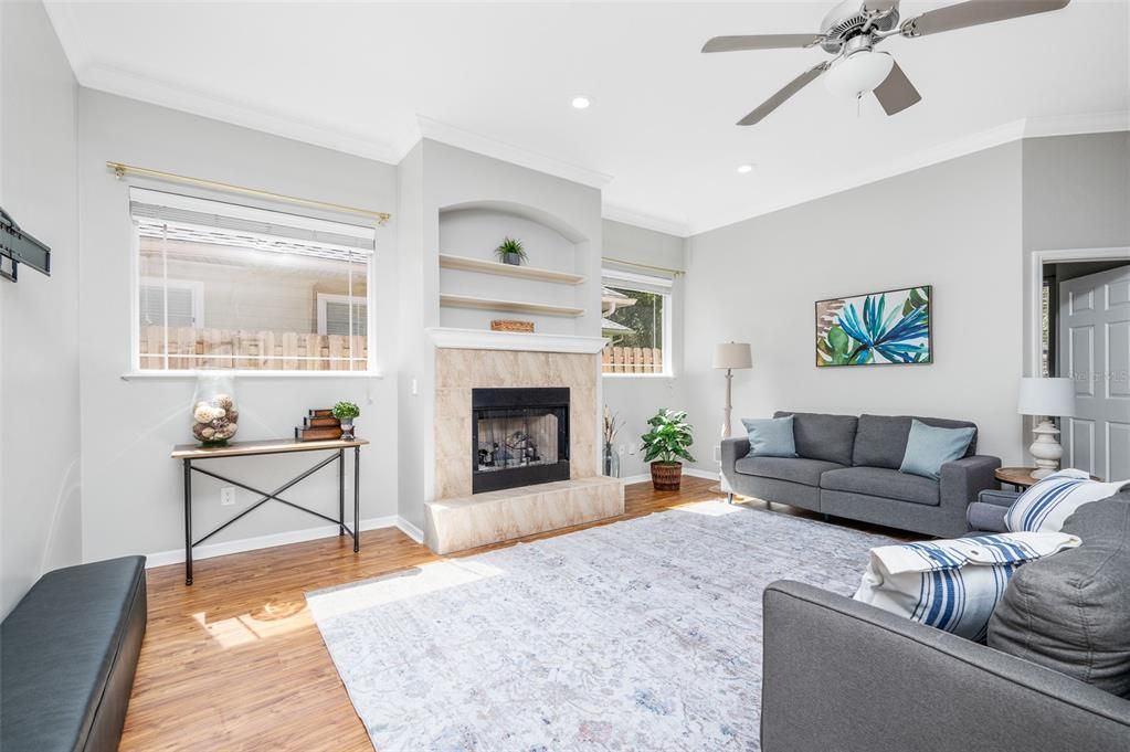 Active With Contract: $434,500 (5 beds, 3 baths, 2137 Square Feet)