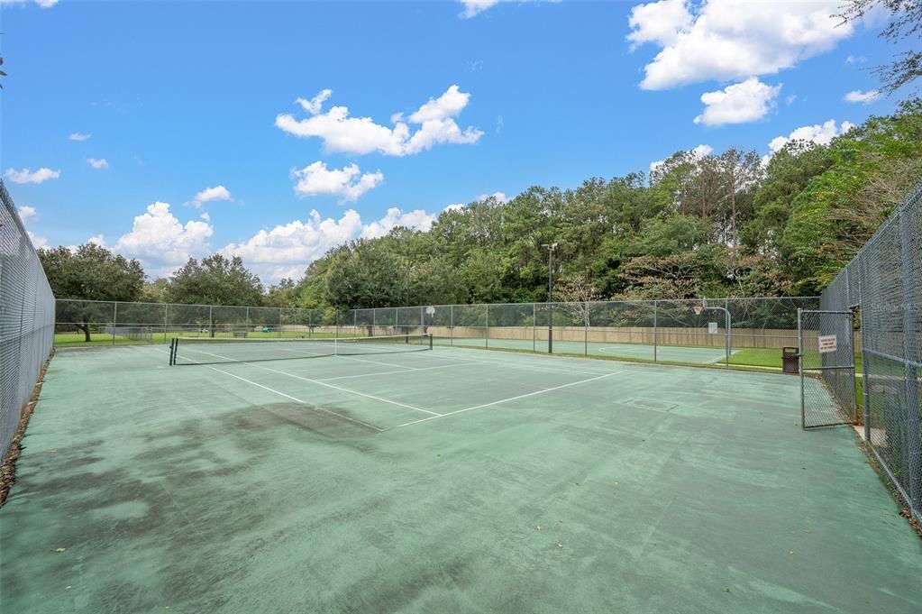 Active With Contract: $434,500 (5 beds, 3 baths, 2137 Square Feet)