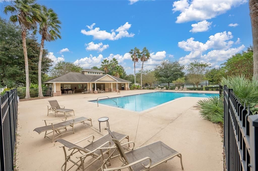 Active With Contract: $434,500 (5 beds, 3 baths, 2137 Square Feet)