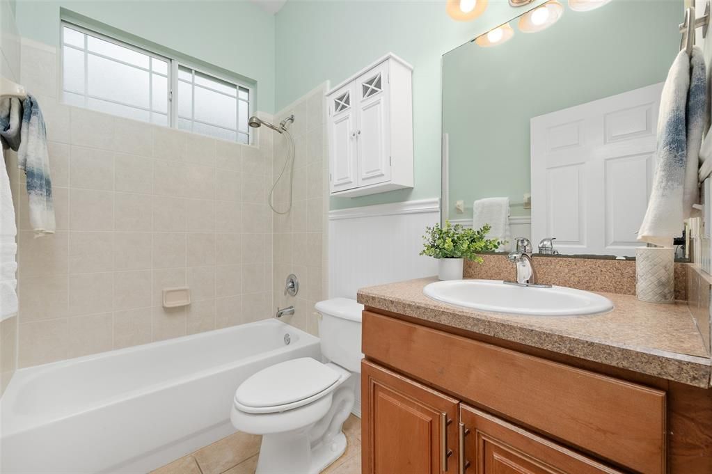 Active With Contract: $434,500 (5 beds, 3 baths, 2137 Square Feet)