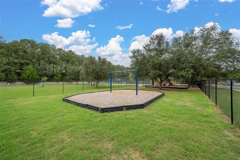 Active With Contract: $434,500 (5 beds, 3 baths, 2137 Square Feet)