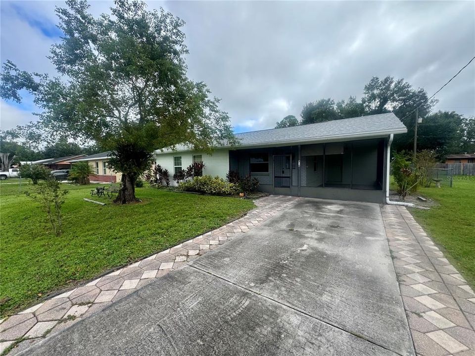 For Sale: $235,000 (3 beds, 1 baths, 984 Square Feet)