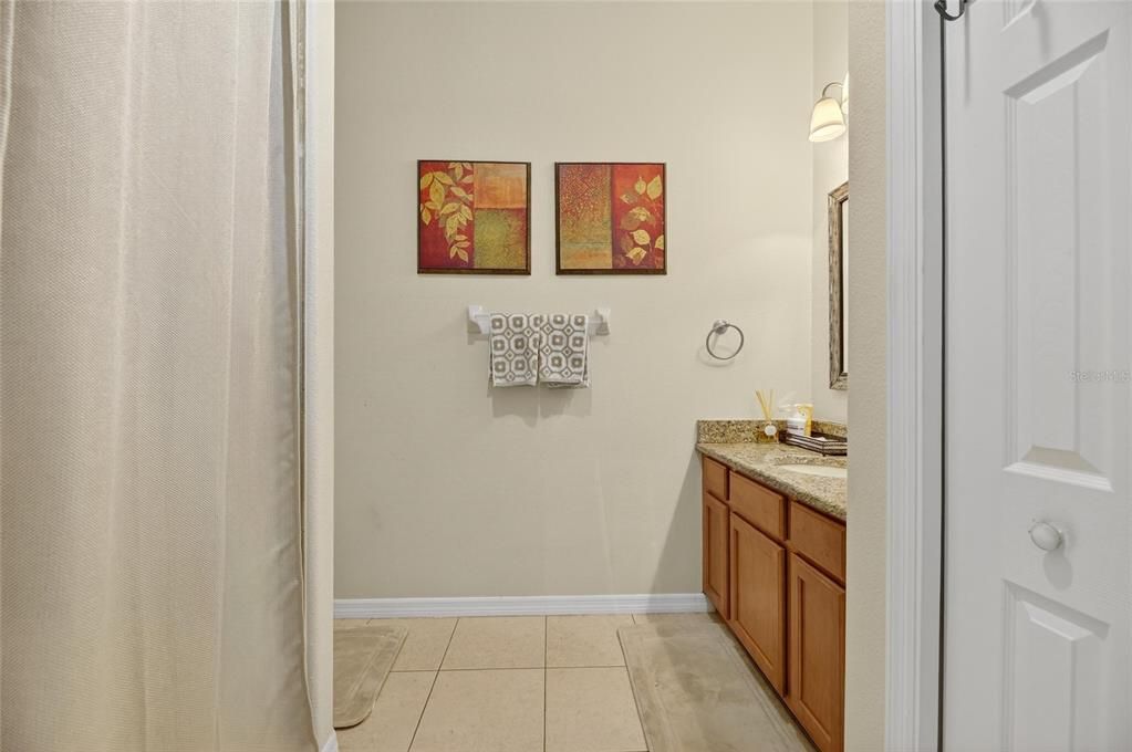 Под контрактом: $3,350 (5 спален, 3 ванн, 2855 Квадратных фут)