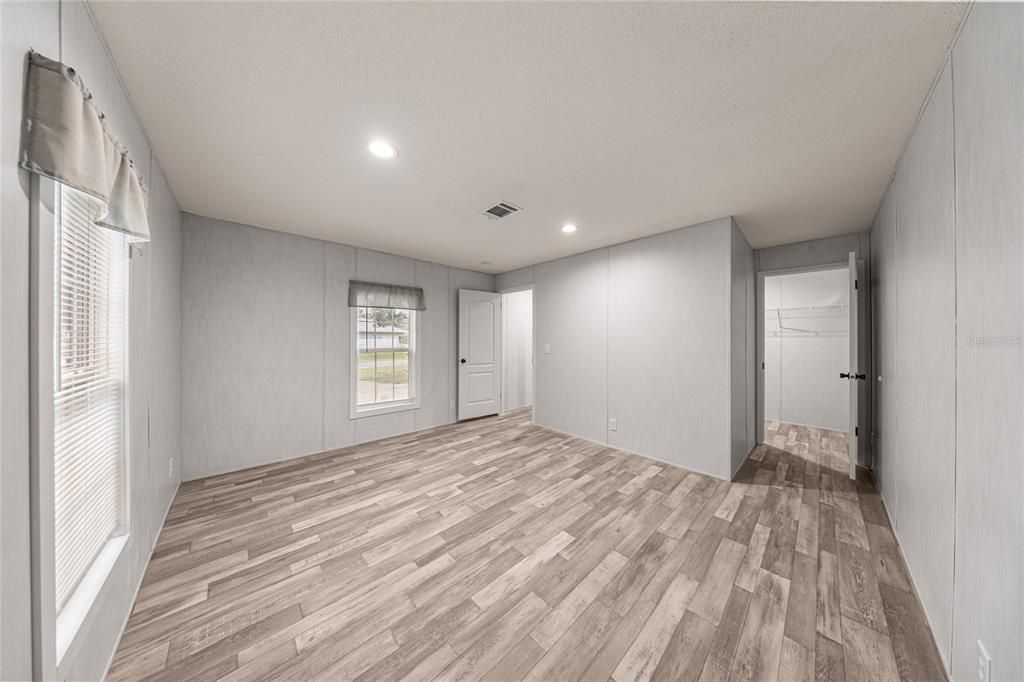 待售: $189,900 (2 贝兹, 2 浴室, 1130 平方英尺)