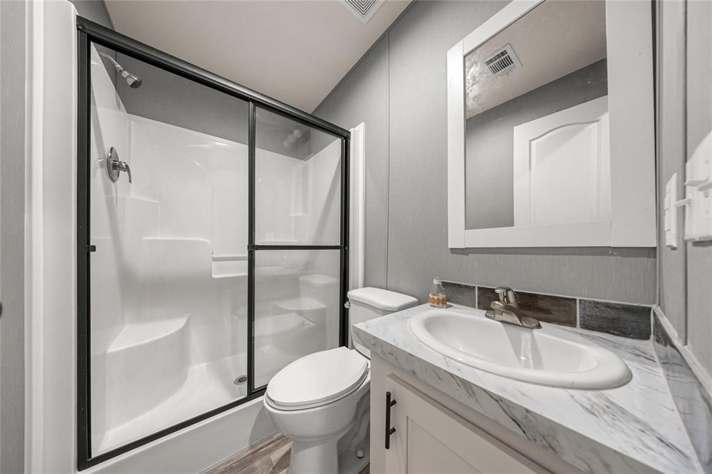 待售: $189,900 (2 贝兹, 2 浴室, 1130 平方英尺)