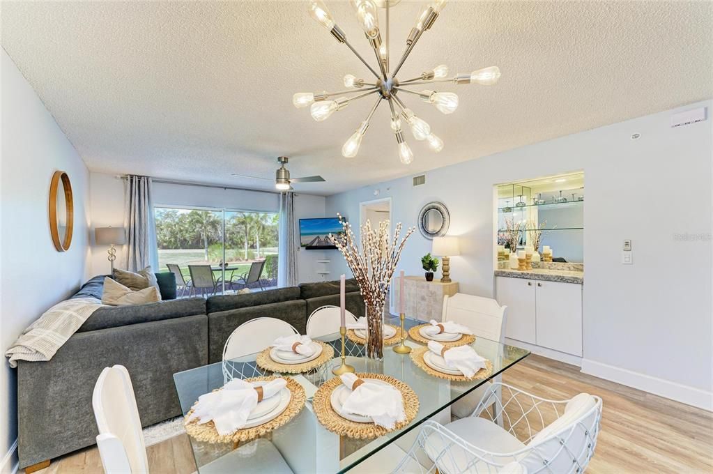 На продажу: $340,000 (2 спален, 2 ванн, 1106 Квадратных фут)