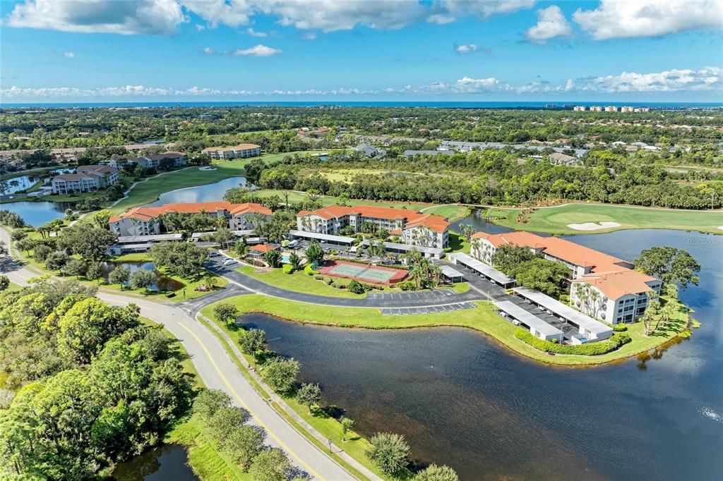 На продажу: $340,000 (2 спален, 2 ванн, 1106 Квадратных фут)