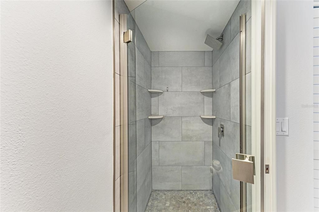 На продажу: $340,000 (2 спален, 2 ванн, 1106 Квадратных фут)