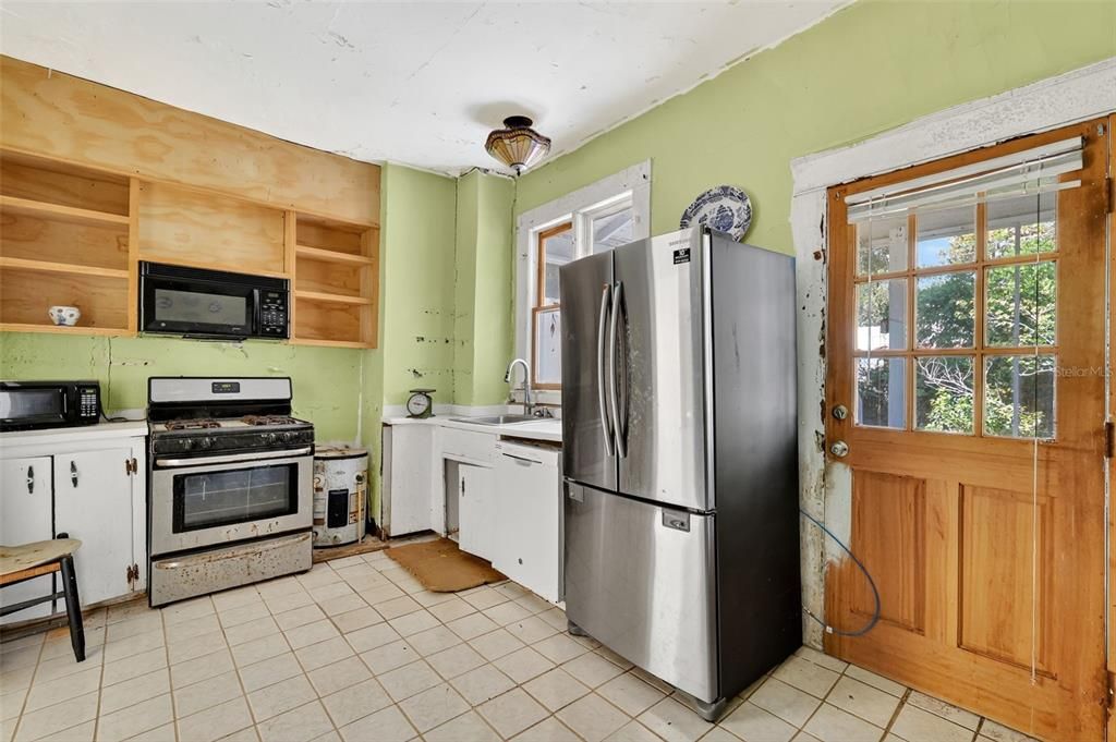 待售: $260,000 (3 贝兹, 2 浴室, 1773 平方英尺)