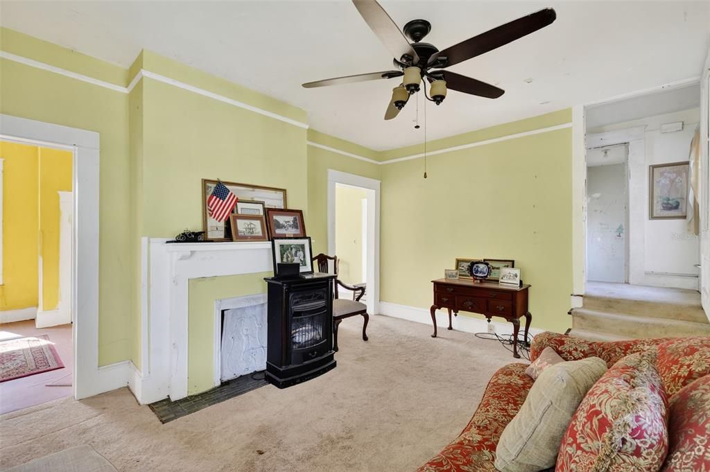 待售: $260,000 (3 贝兹, 2 浴室, 1773 平方英尺)