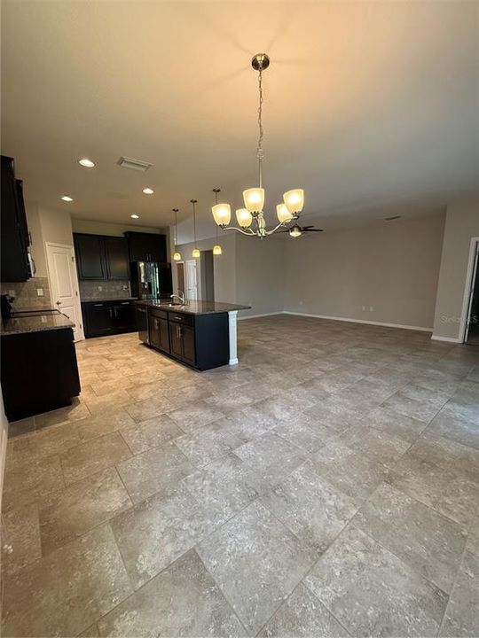 Active With Contract: $425,000 (3 beds, 2 baths, 2036 Square Feet)