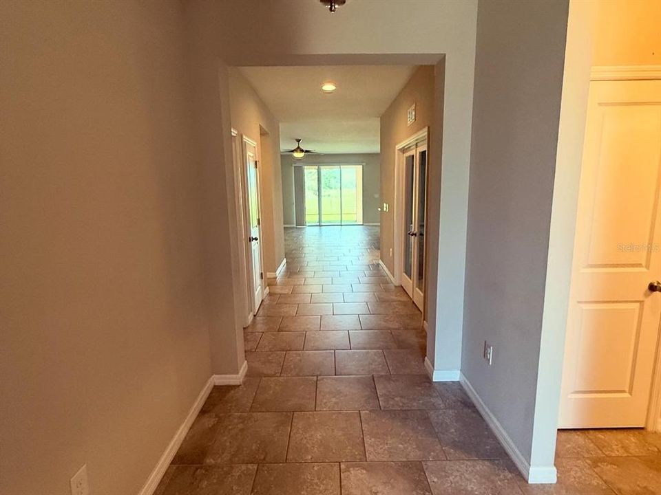 Active With Contract: $425,000 (3 beds, 2 baths, 2036 Square Feet)