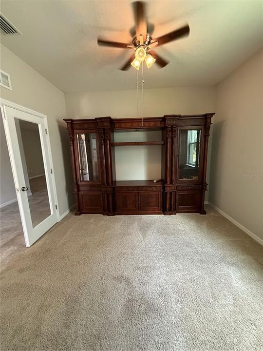 Active With Contract: $425,000 (3 beds, 2 baths, 2036 Square Feet)