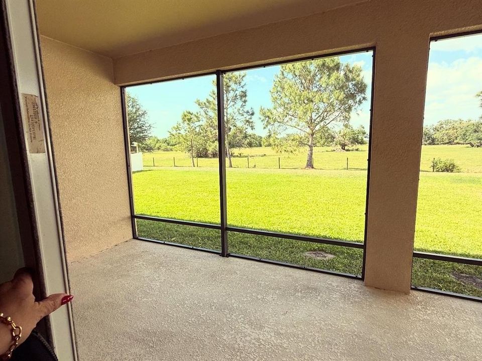 Active With Contract: $425,000 (3 beds, 2 baths, 2036 Square Feet)