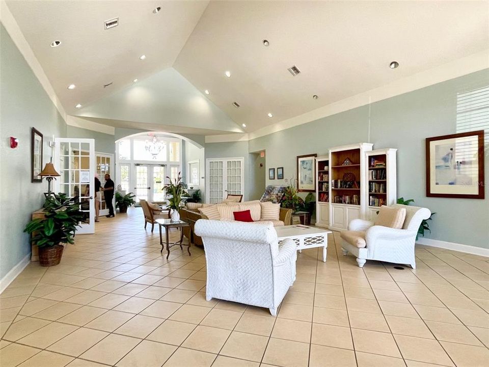 Active With Contract: $199,900 (3 beds, 2 baths, 1296 Square Feet)