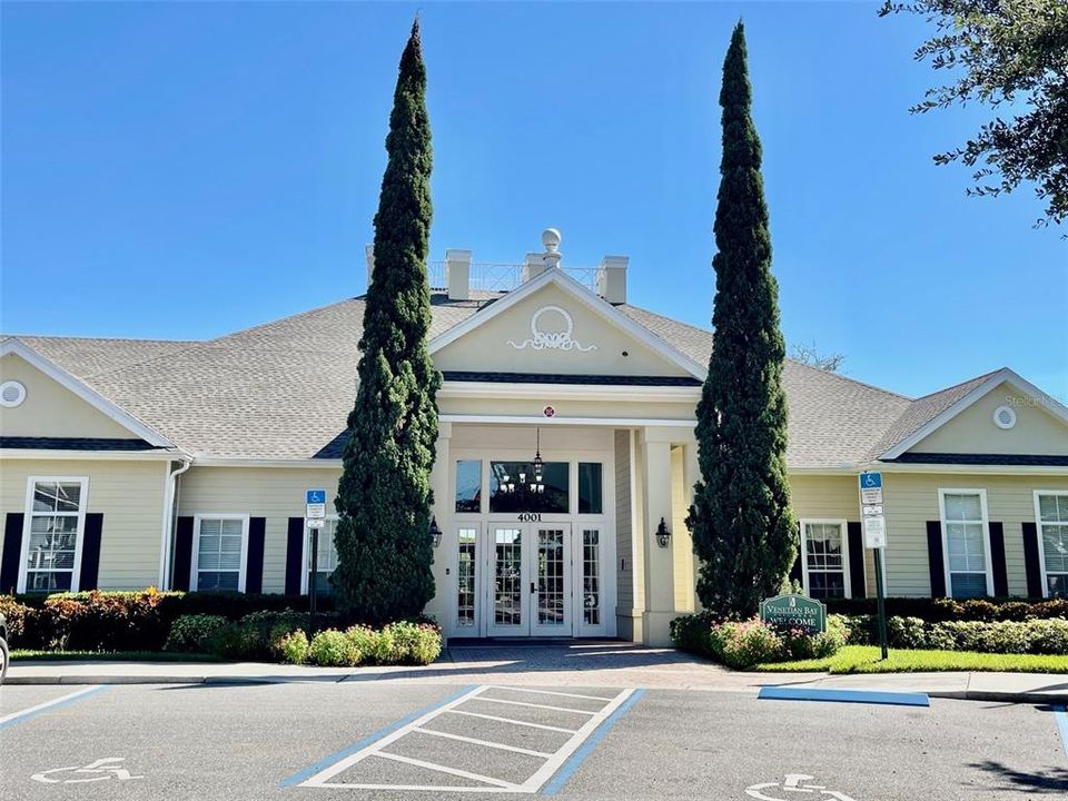 Active With Contract: $199,900 (3 beds, 2 baths, 1296 Square Feet)