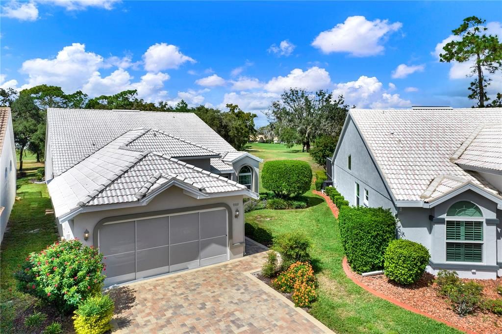 For Sale: $449,999 (3 beds, 3 baths, 2516 Square Feet)