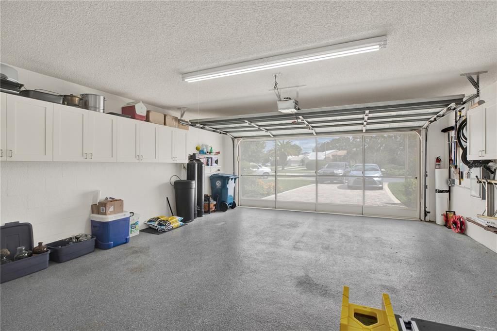 For Sale: $449,999 (3 beds, 3 baths, 2516 Square Feet)