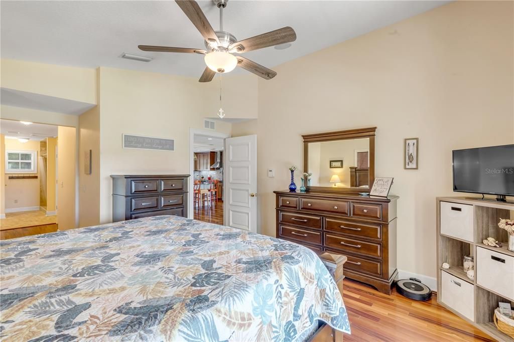 待售: $729,000 (3 贝兹, 2 浴室, 2064 平方英尺)