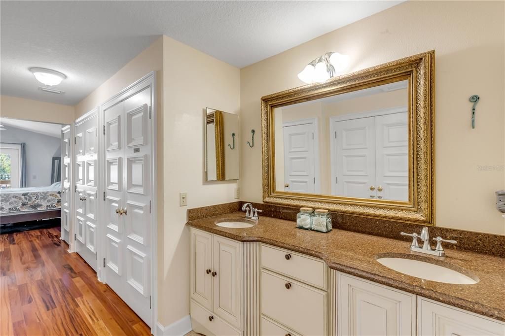 待售: $729,000 (3 贝兹, 2 浴室, 2064 平方英尺)