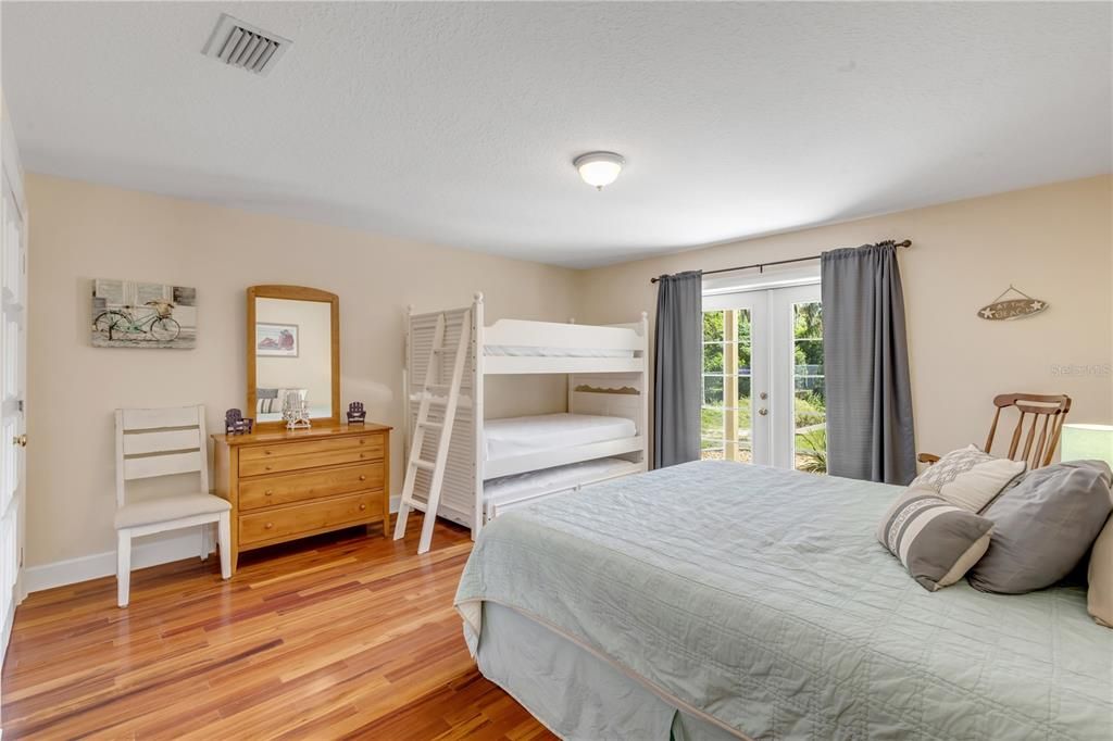 待售: $729,000 (3 贝兹, 2 浴室, 2064 平方英尺)