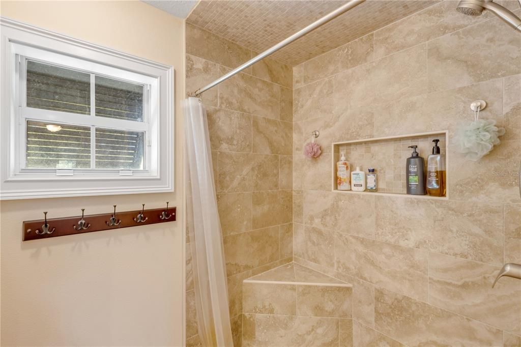 待售: $729,000 (3 贝兹, 2 浴室, 2064 平方英尺)