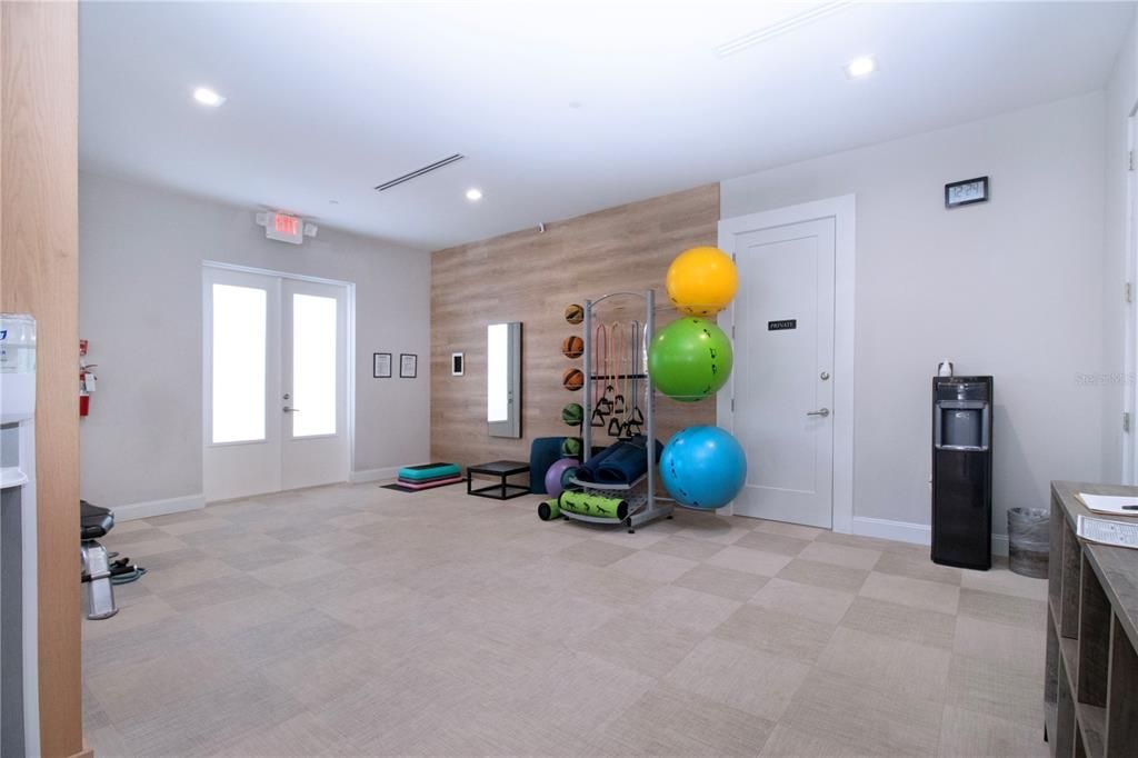 For Rent: $3,500 (2 beds, 2 baths, 1999 Square Feet)