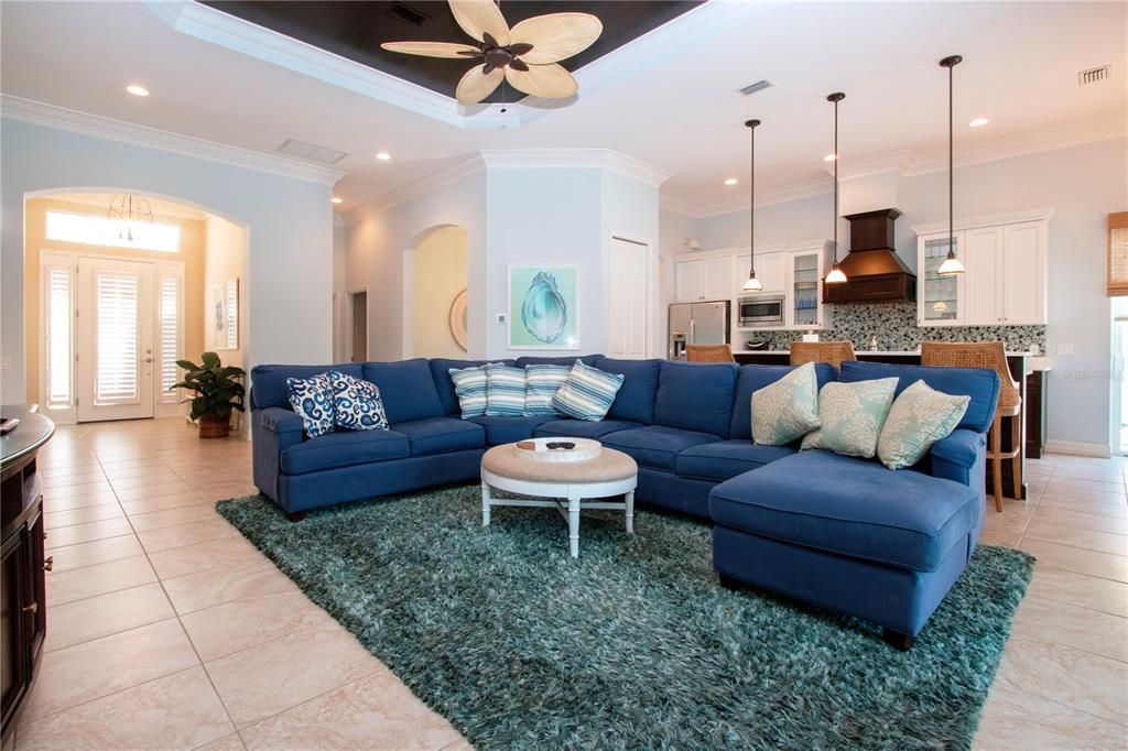 For Rent: $3,500 (2 beds, 2 baths, 1999 Square Feet)