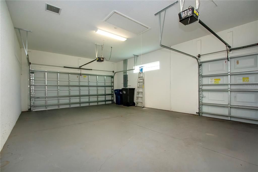 For Rent: $3,500 (2 beds, 2 baths, 1999 Square Feet)