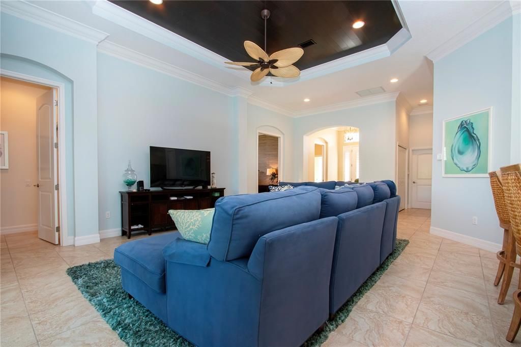 For Rent: $3,500 (2 beds, 2 baths, 1999 Square Feet)