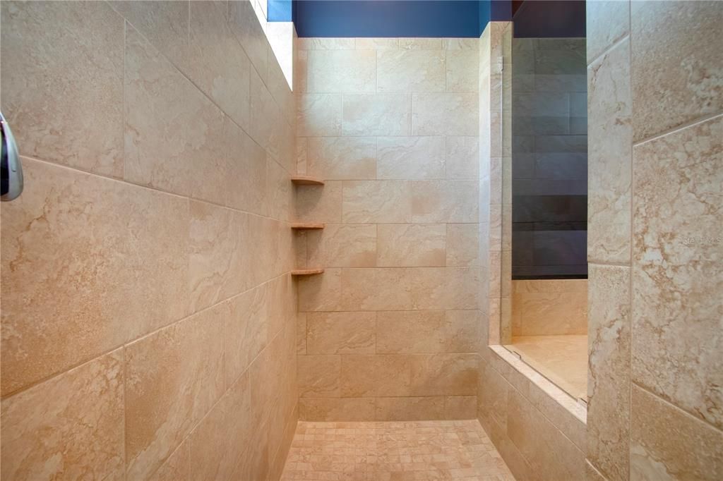 For Rent: $3,500 (2 beds, 2 baths, 1999 Square Feet)