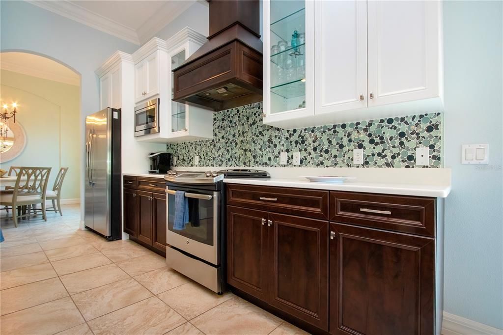 For Rent: $3,500 (2 beds, 2 baths, 1999 Square Feet)