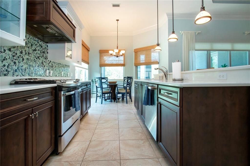 For Rent: $3,500 (2 beds, 2 baths, 1999 Square Feet)