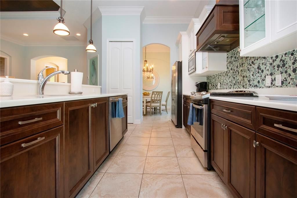 For Rent: $3,500 (2 beds, 2 baths, 1999 Square Feet)